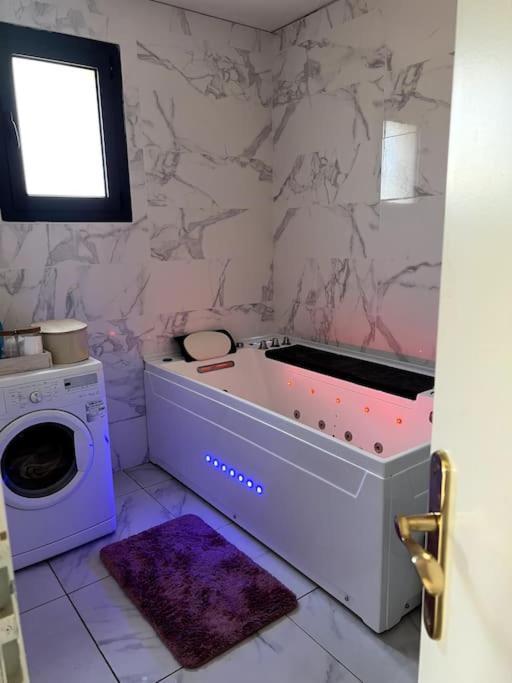 Апартаменти Magnifique Appart Avec Jaccuzi Кріель-сюр-Мер Екстер'єр фото