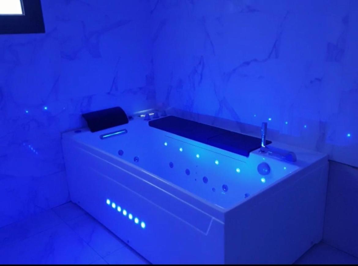 Апартаменти Magnifique Appart Avec Jaccuzi Кріель-сюр-Мер Екстер'єр фото